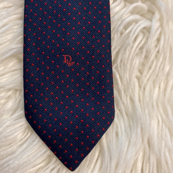 Christian Dior Man Tie so beautiful navy blue with red dots excellent condition - Picture 9 of 12